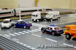 перекривають рух