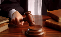 молоток судьи