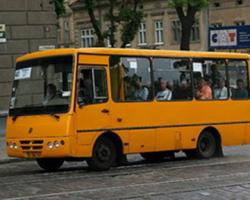 У Херсоні «промишляє» нелегальний транспорт