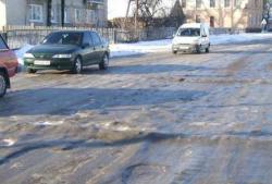  На Прикарпатті посадовці облавтодору «заплатять» за слизькі дороги