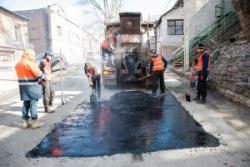 У Харкові вже знають, хто і коли зариє всі ями