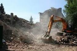 незаконне будівництво