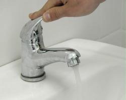 водопостачання