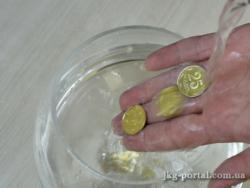 вода, гроші