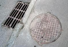 Кримські комунальники полізли у колодязі